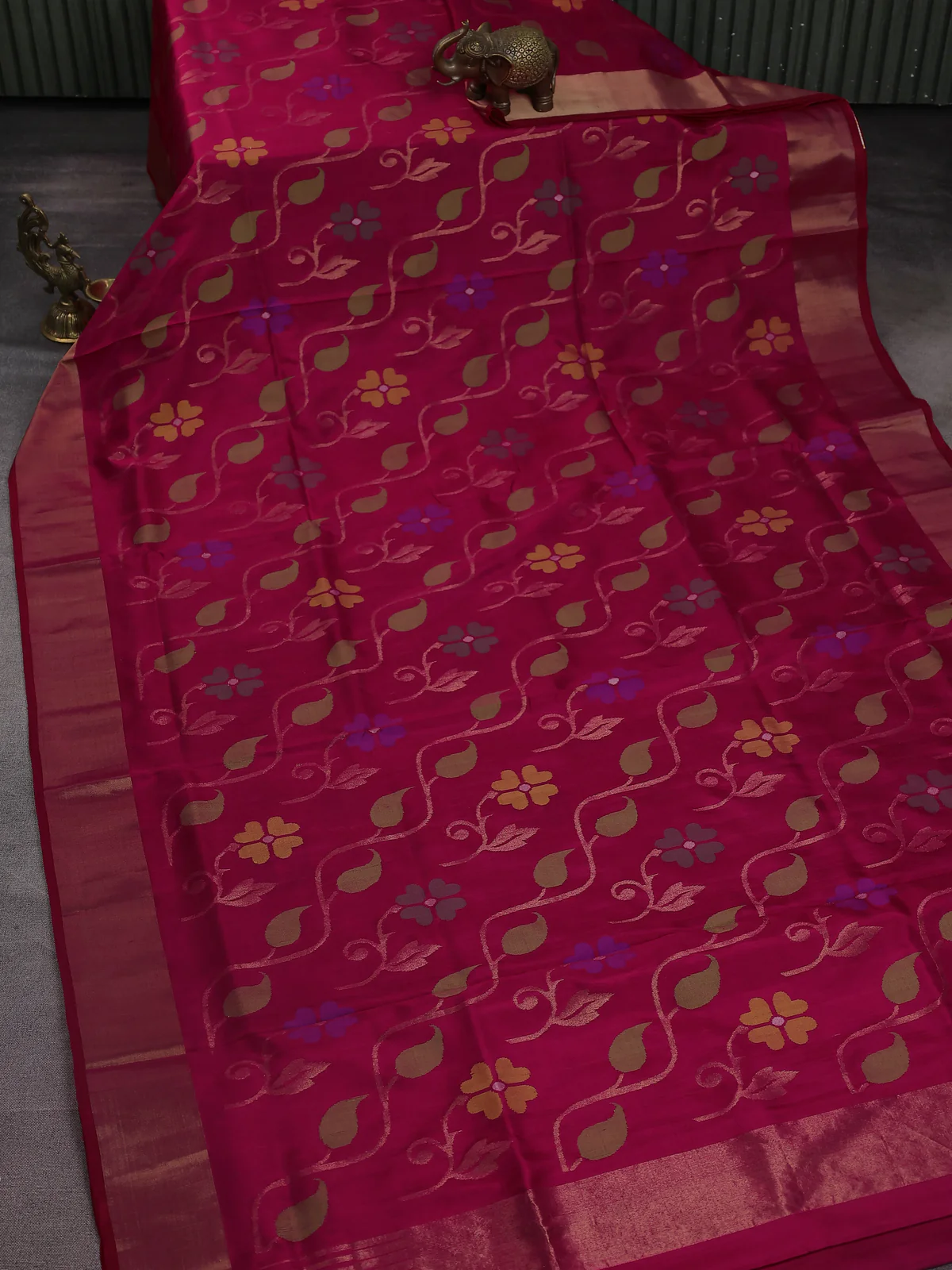 Pink Uppada Silk Saree With Jamdhani Weaves - Image 2